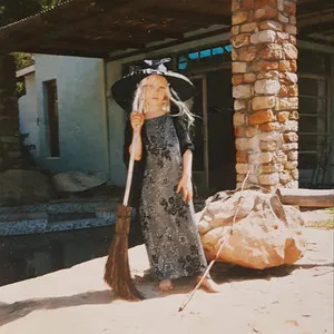 Alice Phoebe Lou Witches